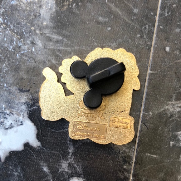 DISNEY JUNGLE BOOK PIN - Picture 2 of 2